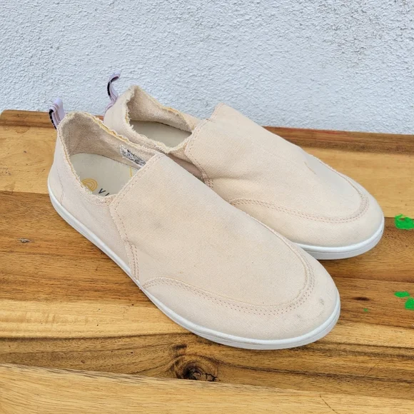 Vionic Beach Slip On Sneaker Canvas Shoes Women's Size 9.5 - Picture 2 of 16
